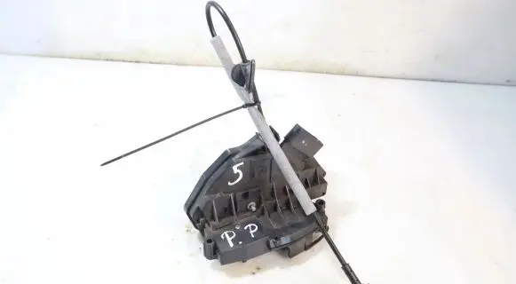 Volvo V60 Front door lock