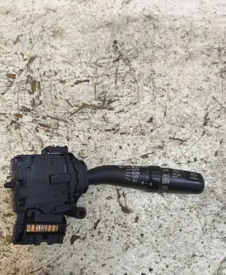 Toyota Avensis T250 Wiper control stalk 173654LH 8465205170 L99