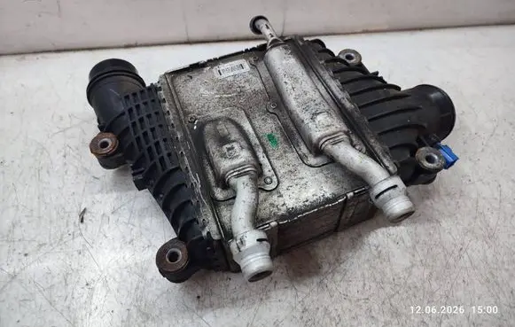 Jaguar XE Intercooler radiator GX736K775AC