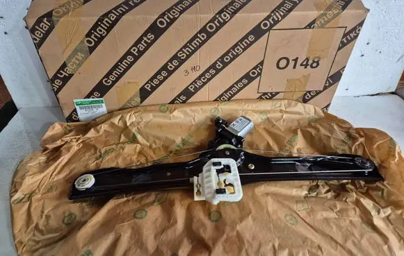 Fiat Panda III Front door window regulator with motor 52076550 71797355