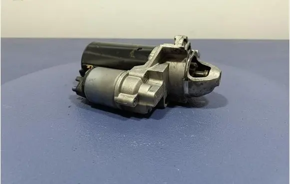 Audi A4 S4 B7 8E 8H Starter motor 8589891