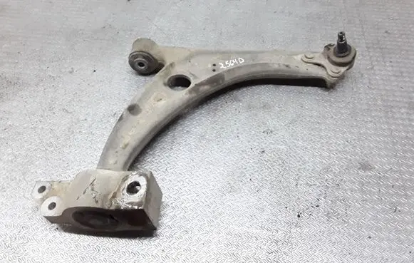 Volkswagen PASSAT B6 Front lower control arm/wishbone
