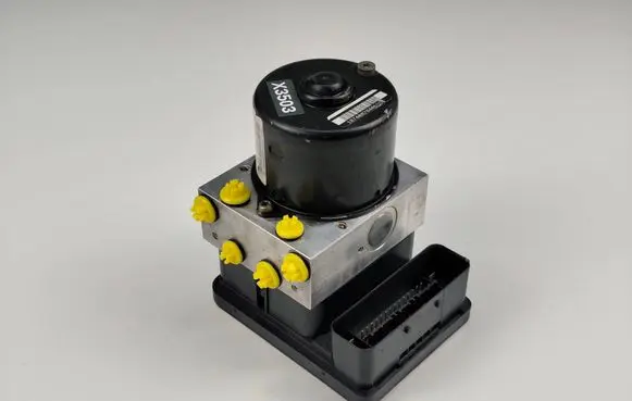 Mini One - Cooper R50 - 53 ABS Pump 6765282 10020600984 6765284