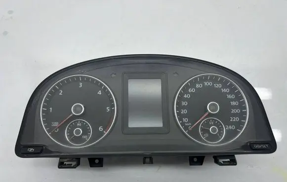 Volkswagen Caddy Speedometer (instrument cluster) 2K0920865E