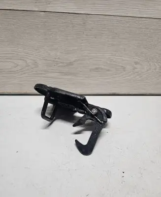 Volkswagen PASSAT B6 Engine bonnet/hood lock/latch loop/hook 3C0823480