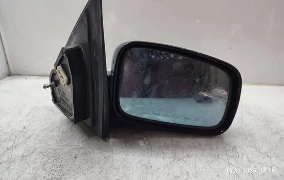 KIA Sorento Front door electric wing mirror 015754