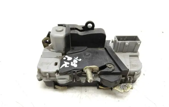 Citroen Xsara Picasso Front door lock