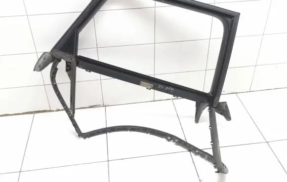 Audi A6 S6 C6 4F Rear door window/glass frame 50912119 4f0867370c 4f0867416c