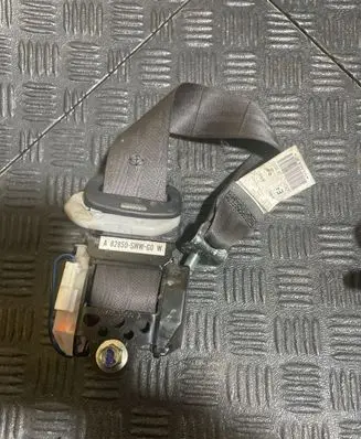 Honda CR-V Rear seatbelt 82850SWWG0