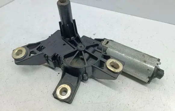 Mercedes-Benz Vaneo W414 Rear window wiper motor A4148200042 404657