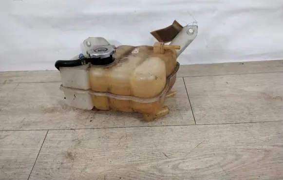 Dodge Nitro Coolant expansion tank/reservoir