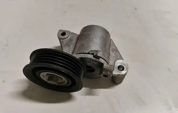 Ford Fusion II Alternator belt tensioner DS7EAB