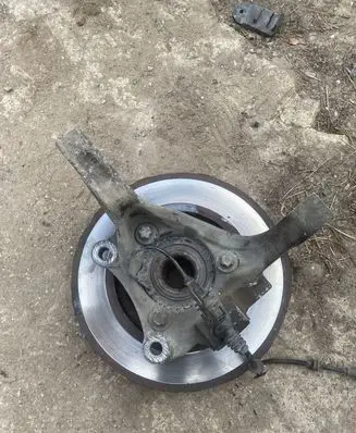Opel Signum Front wheel hub spindle knuckle