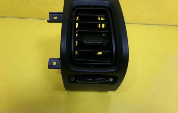 Honda Accord Dashboard side air vent grill/cover trim