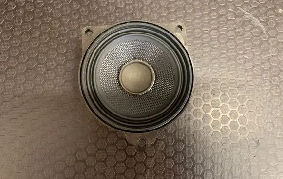 BMW 7 F01 F02 F03 F04 Front door speaker 9141501 430407859811 18820010