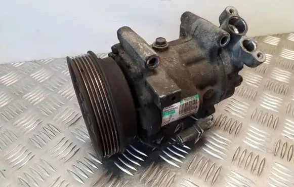 Nissan Juke I F15 Air conditioning (A/C) compressor (pump) 8200953359A