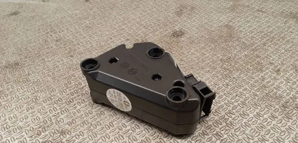 Volkswagen Golf V Sound amplifier 1K0035463D