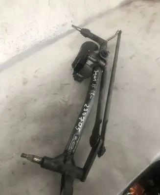 Jaguar XF X250 Front wiper linkage and motor 8X2317500AD