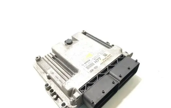 Hyundai i40 Engine control unit/module 39140-2A545 0281032311 1039S95145