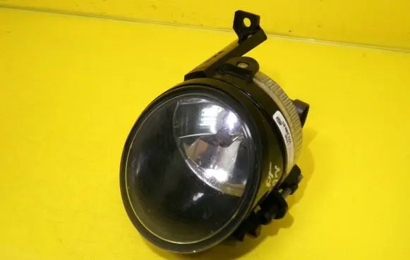 Volkswagen Touran I Front fog light 27128700