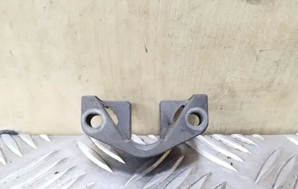 BMW X3 E83 Fuel Injector clamp holder