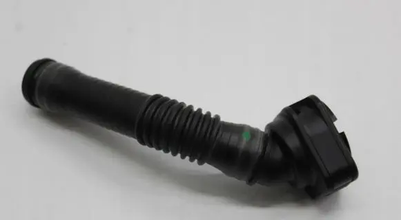 Volkswagen Jetta VI Intake resonator 