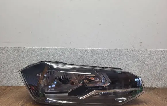 Volkswagen Polo VI Headlight/headlamp 2G1941006 90099317 X600VF2004P0