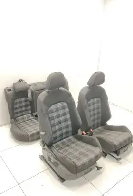 Seat set