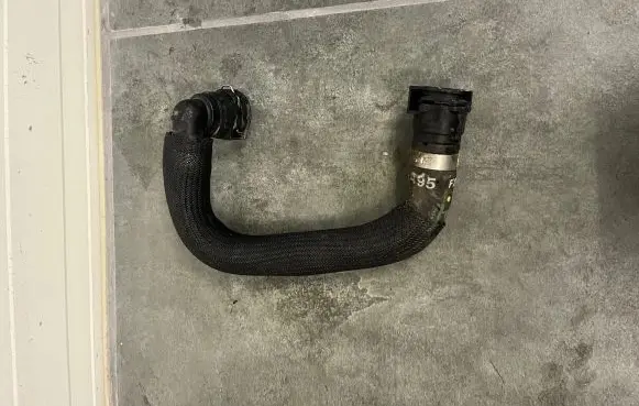 Opel Corsa F Coolant pipe/hose 
