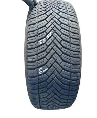Volkswagen Golf V R16 summer tire 