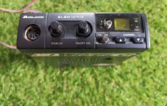 Volkswagen Golf II Radio/CD/DVD/GPS head unit Midland Alan 100 Plus W07394555 06480