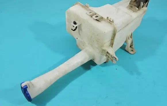 KIA Ceed Windshield washer fluid reservoir/tank 98610-1H101 IMPRK1424964