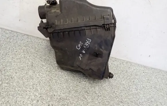 Toyota Previa (XR30, XR40) II Air filter box cover PREWIAOBUD