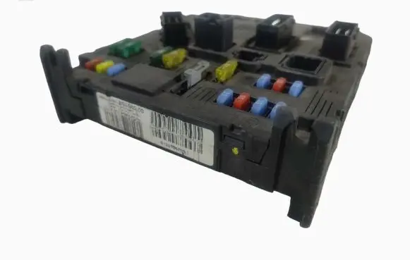 Peugeot 407 Fuse box set 9655221080