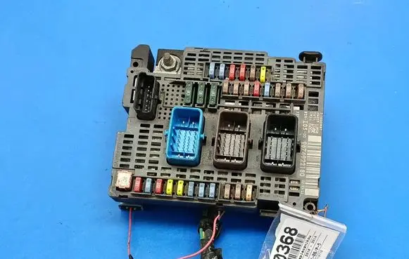 Peugeot 508 RXH Fuse box set 9674922180