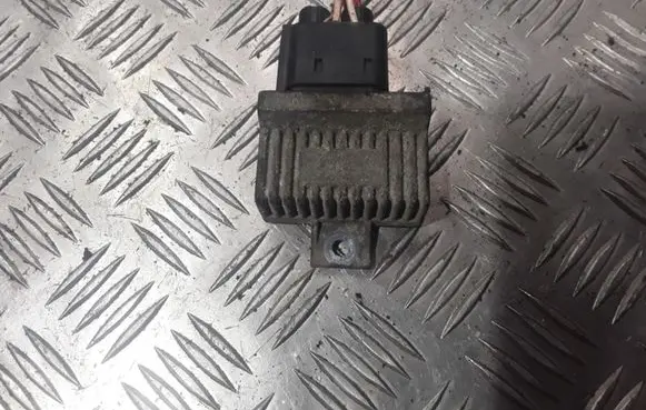 Renault Scenic II - Grand scenic II Glow plug pre-heat relay 7700115078