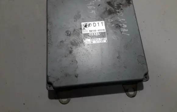 Hyundai H200 Engine control unit/module 3910042210 39100-42210