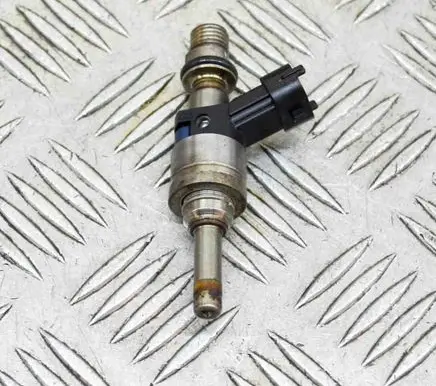 Fuel injector