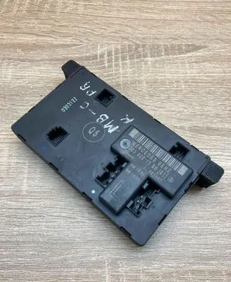 Mercedes-Benz C W203 Door control unit/module 2038201385 351307