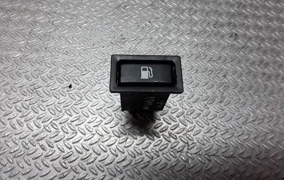 Toyota Avensis T250 Fuel tank opening switch 