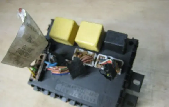 Fiat Multipla Fuse module 46517276