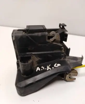 Audi A4 S4 B5 8D Rear door lock 8D0839015A