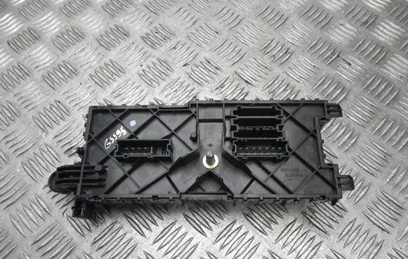 Mercedes-Benz Sprinter W907 W910 Fuse box set A9075450100