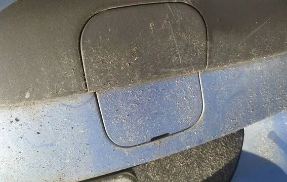 Front tow hook cap/cover
