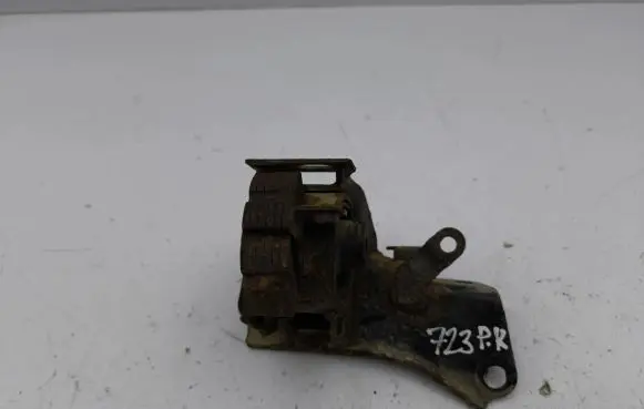 Toyota Corolla Verso AR10 Engine mount bracket