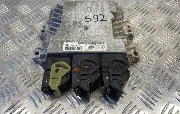 Ford Focus Engine control unit/module BV6112A650DGB S180133050C