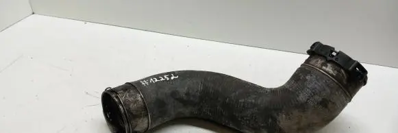 Mercedes-Benz C W204 Intercooler hose/pipe A2045281682 2045281682