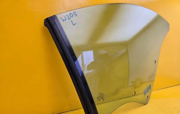 Mercedes-Benz C W205 Rear vent window glass A2056700140