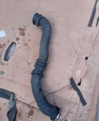 Ford Mondeo MK IV Turbo air intake inlet pipe/hose 