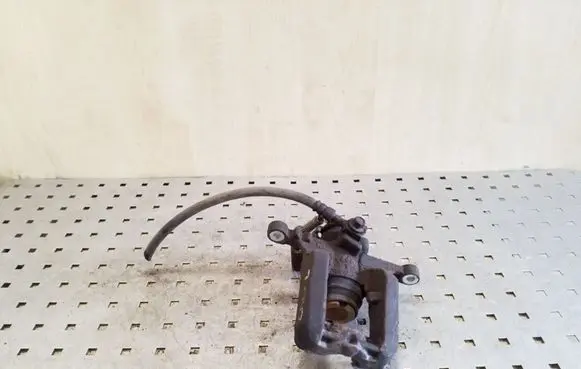 Opel Astra J Rear brake caliper